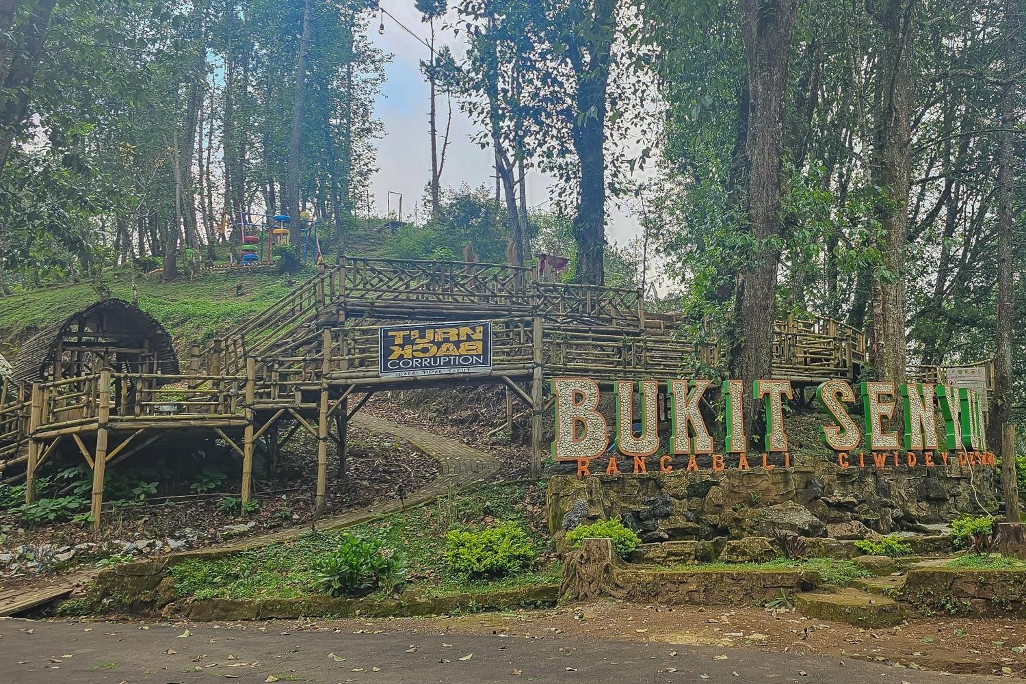 Bukit Senyum Residence Mitra Reddoorz Baruhtunggul Екстер'єр фото